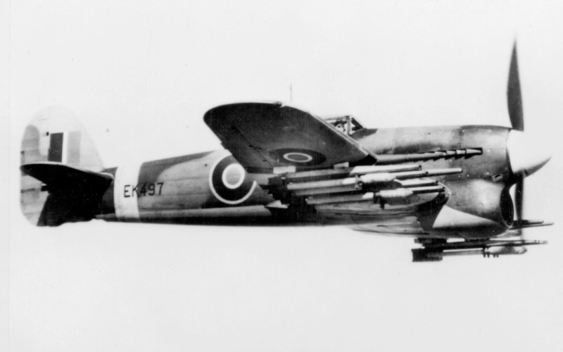 洋書 The Hawker Typhoon Including the Hawker 洋書 The Hawker Typhoon Including the Hawker The Hawker