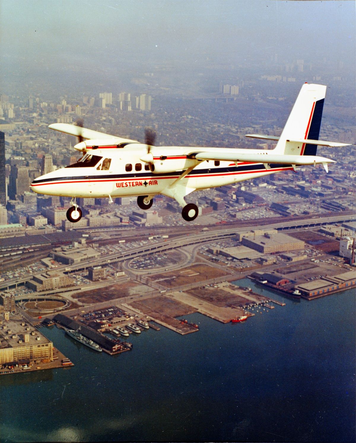 RS196241_De Havilland Canada  
