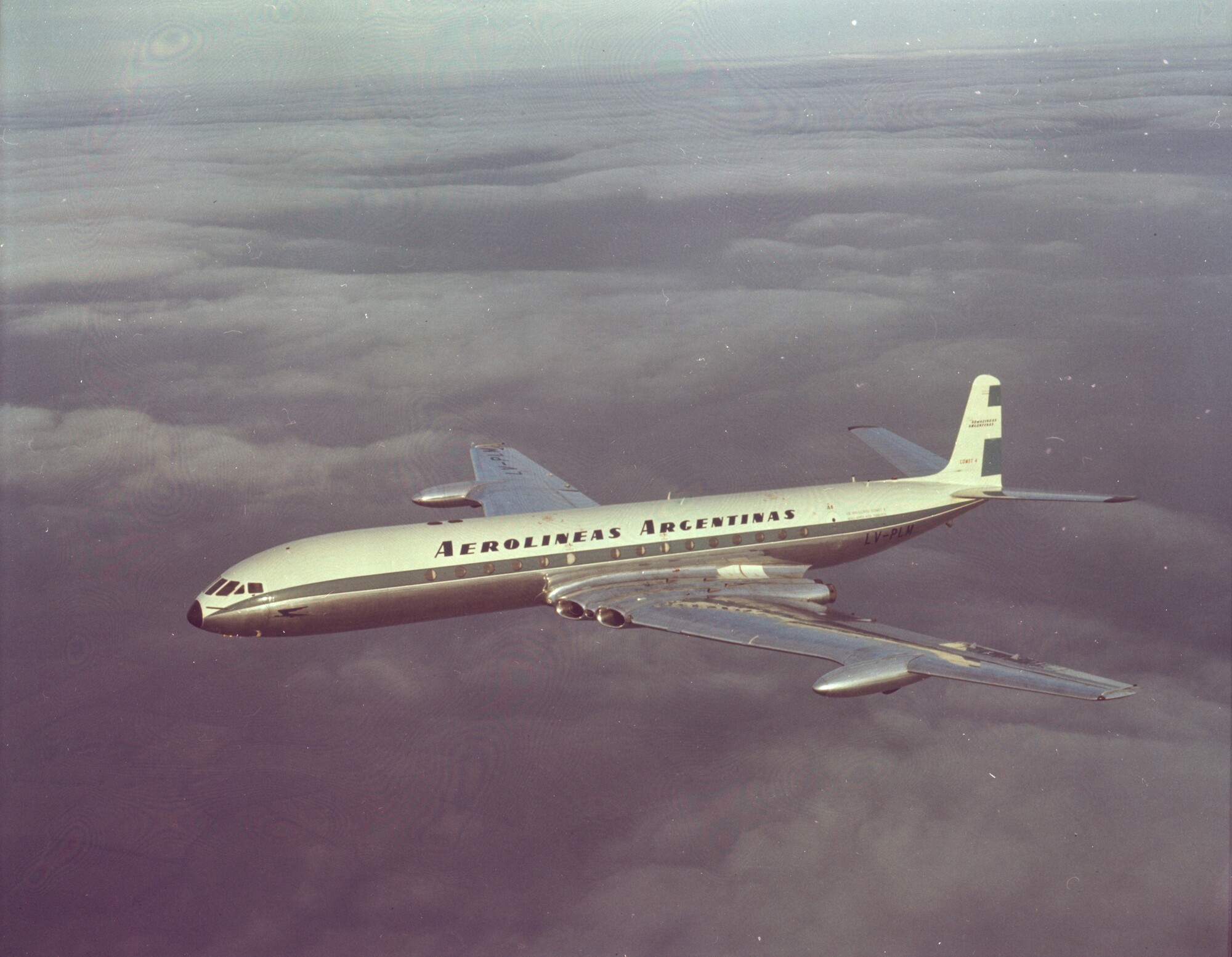 de Havilland DH.106 Comet 4 - LV-PLM Aerolineas Argentinas air to air view in colour , 27th January 1959.
