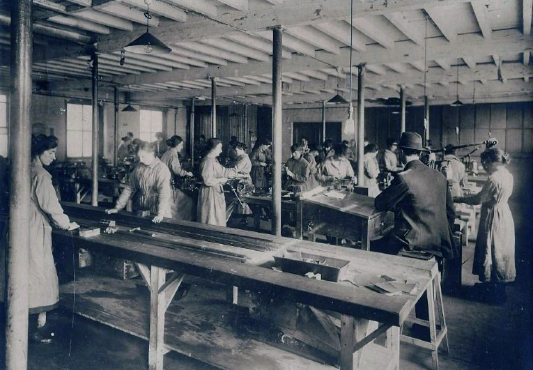 Female workers at Avro's Brownsfield Mill site, Manchester, c. 1911.
