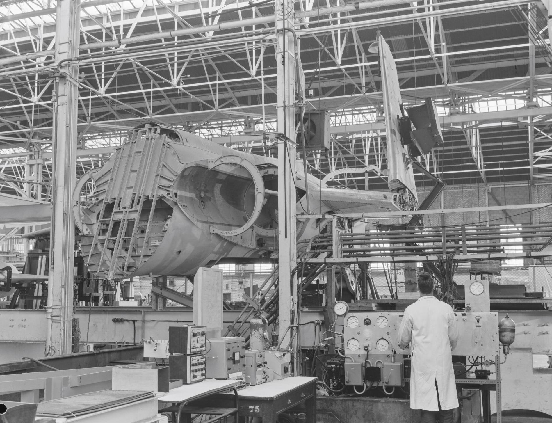 Blackburn Buccaneer wingfold test - general viewof rig, 26th July 1968.